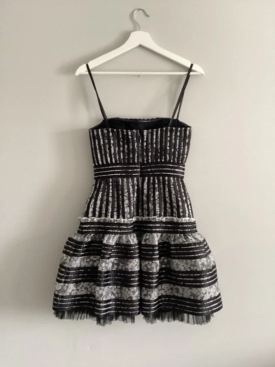 BCBG MaxAzria ‘Madeline’ Structured Strapless Dress, Size 2 - Picture 3 of 12